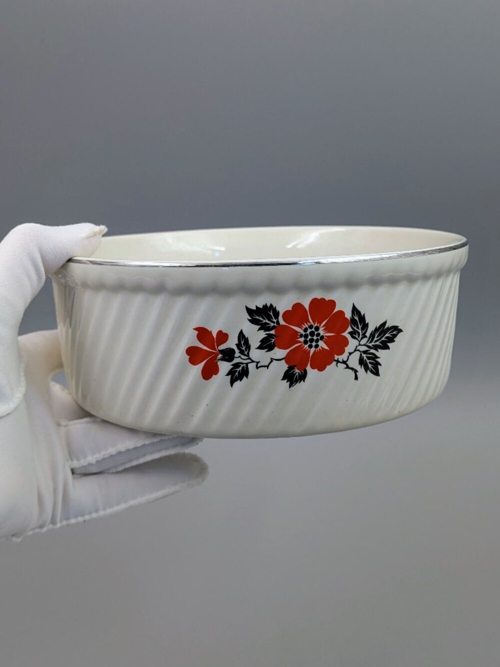 Vintage Hall China Red Poppy 7.5" Casserole Dish | Open Baker